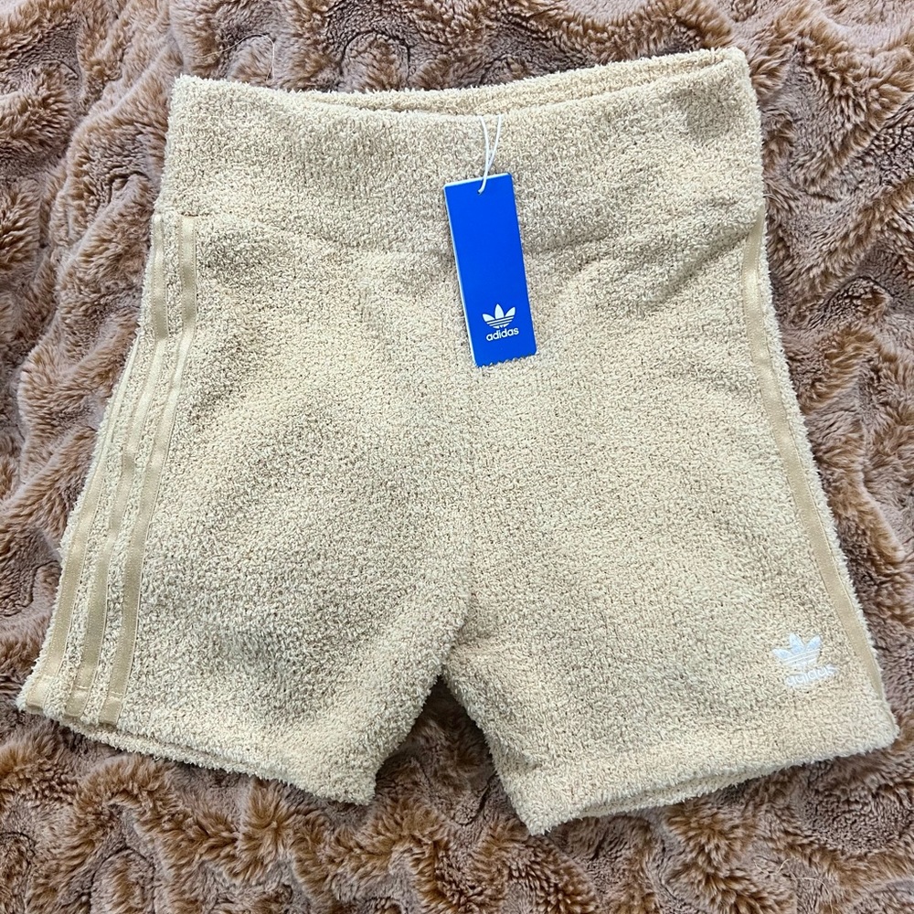 Adidas Originals Teddy Shorts - NWT - S - Picture 5 of 9